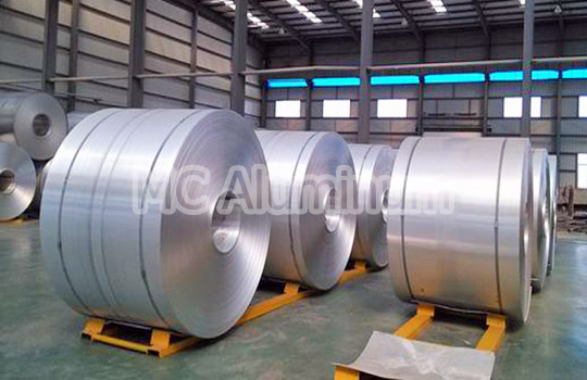 How much is the price difference between single-sided glossy aluminum foil and double-sided glossy aluminum foil