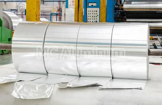 Fabricante de papel de aluminio desnudo